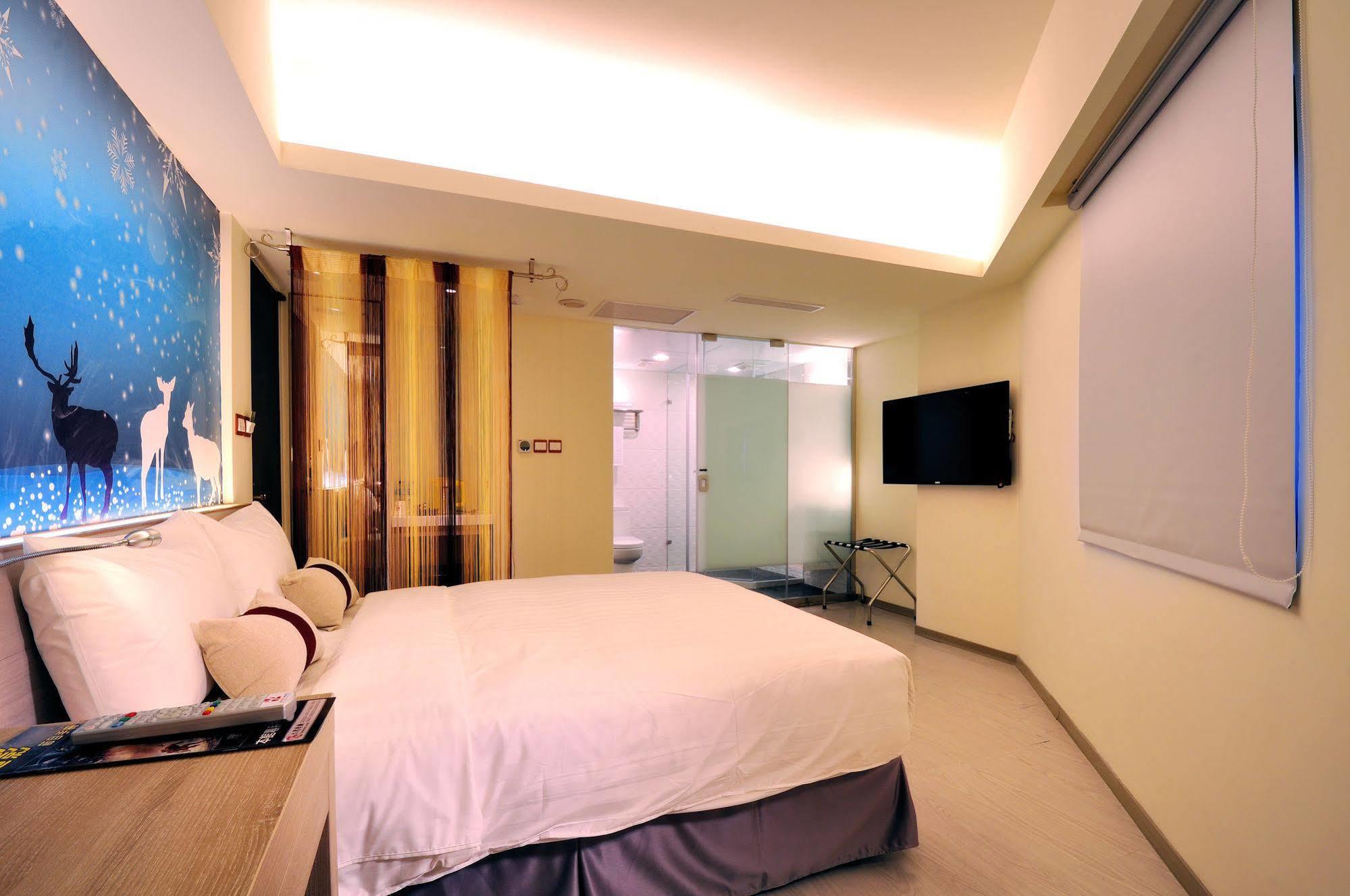 Audi Garden Business Hotel Taoyuan Exterior photo